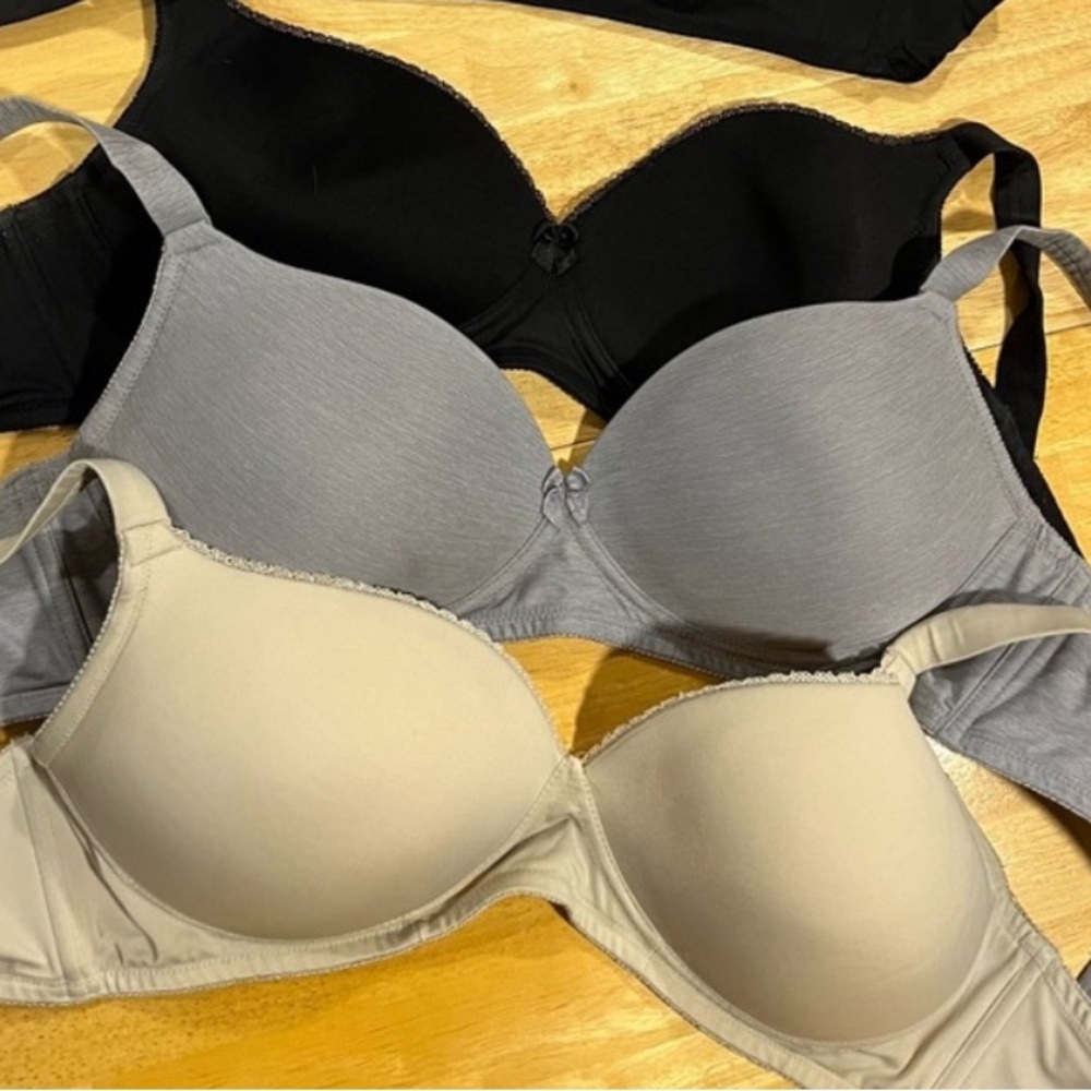 3 Thyme maternity bras 38D